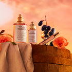 Мъжко и женско парфюмно Eau de Toilette Maison Margiela Replica On A Date, бутилка и опаковка на парфюма.