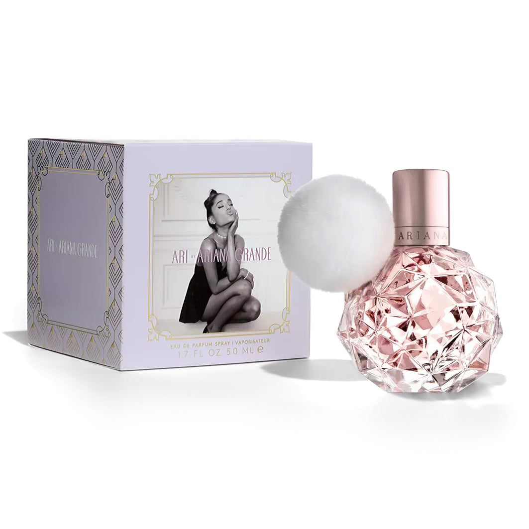 Парфюмна вода за жени Ariana Grande Ari EDP, бутилка с елегантен дизайн и логото на марката, за ароматно изживяване