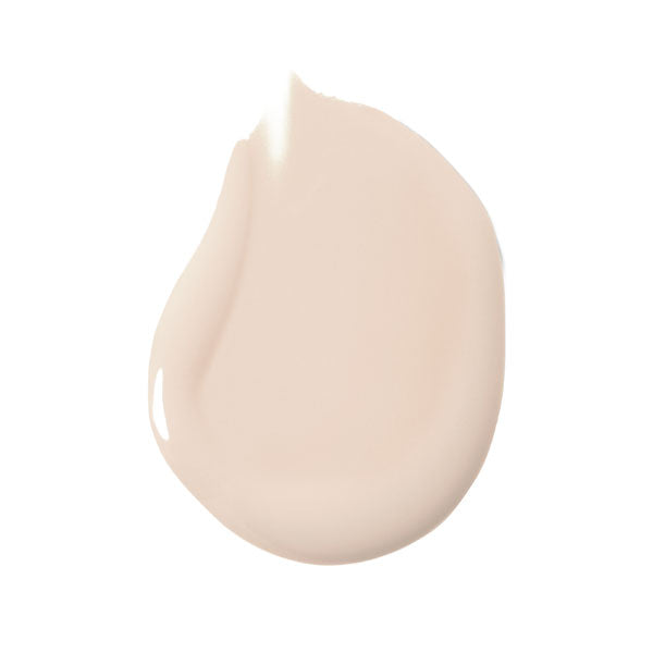 Фон дьо тен флуид Estee Lauder Futurist Hydra Rescue SPF 45 за хидратация и защита на кожата, нанесен върху лице.