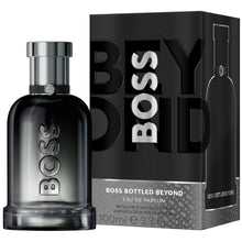 Hugo Boss Boss Bottled Beyond EDP парфюмна вода за мъже с елегантен флакон и разцъфващи цветни нотки.