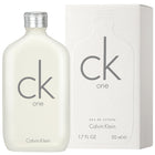 Мъжка тоалетна вода Calvin Klein CK One EDT, флакон с бяло и зелено оформление, показан отгоре.