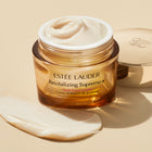 Крем за лице Estee Lauder Revitalizing Supreme+ с хидратиращи и подмладяващи свойства, за гладка и сияйна кожа.
