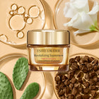 Крем за лице Estee Lauder Revitalizing Supreme+ с хиалуронова киселина и анти-стареещи съставки.