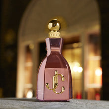 Jimmy Choo I Want Choo With Love EDP парфюмна вода за жени, бутилка с елегантен дизайн, изображение на парфюма