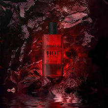 Тоалетна вода за мъже Davidoff Hot Water EDT, флакон с елегантен дизайн и ароматни нотки, видими на изображението.