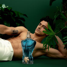 Еднопосочен парфюмна вода за мъже Jean Paul Gaultier Le Beau Le Parfum EDP, бутилка и ароматна композиция