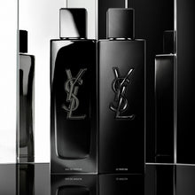 Yves Saint Laurent MYSLF Le Parfum за мъже, елегантна бутилка парфюм с модерна опаковка, подходящ за мъже.