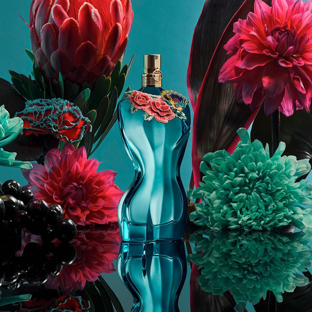 Парфюмна вода Jean Paul Gaultier La Belle Paradise Garden EDP за жени, бутилка с цветен дизайн и ароматна композиция