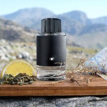 Мъжки парфюм Montblanc Explorer EDP, ароматна парфюмна вода в елегантна бутилка, подходяща за ежедневна употреба.