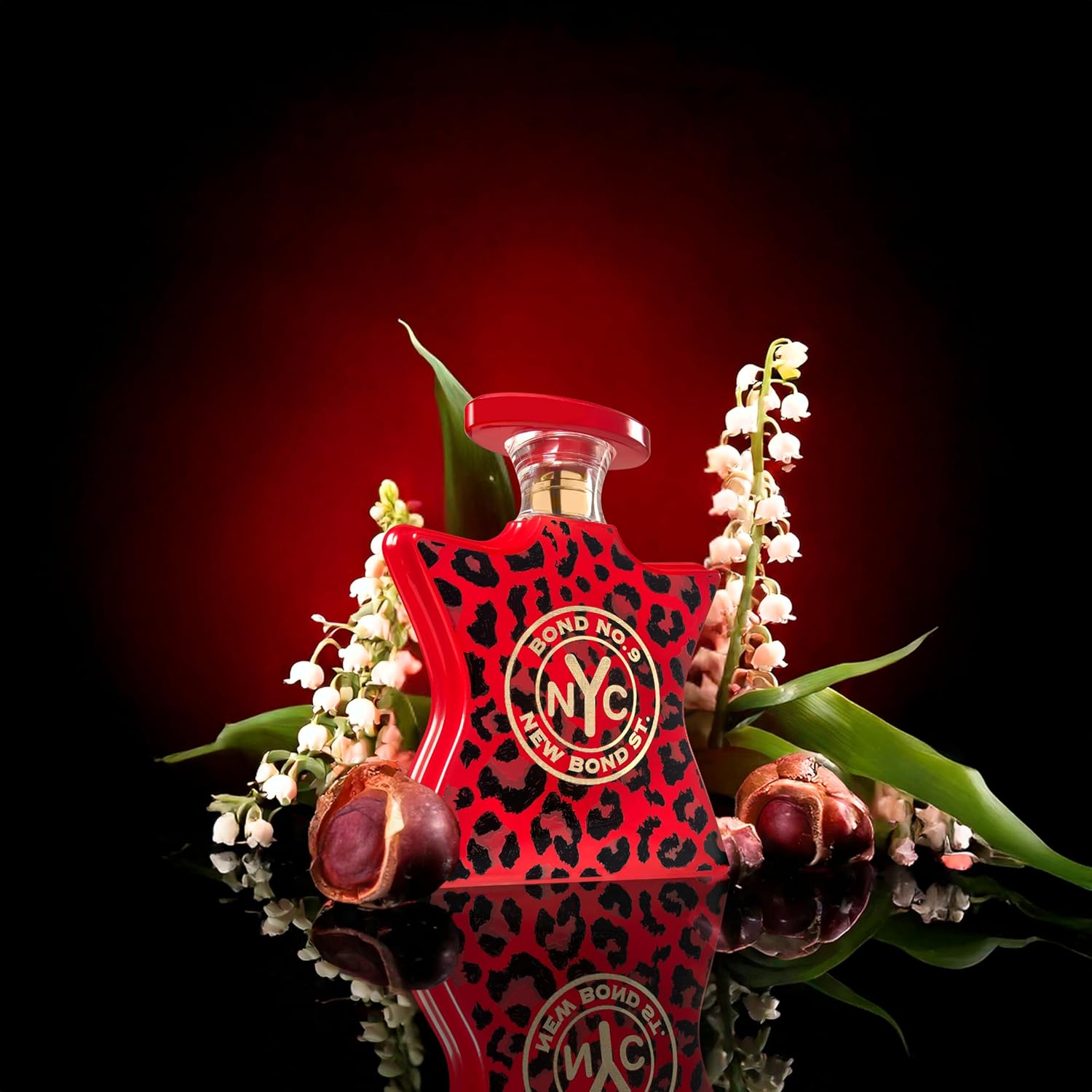 Парфюмна вода Bond No. 9 New Bond St. EDP за мъже и жени, бутилка с елегантен дизайн, видима на изображението