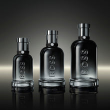 Hugo Boss Boss Bottled Beyond EDP мъжки парфюмна вода, бутилка с елегантен дизайн и ароматна нотка.
