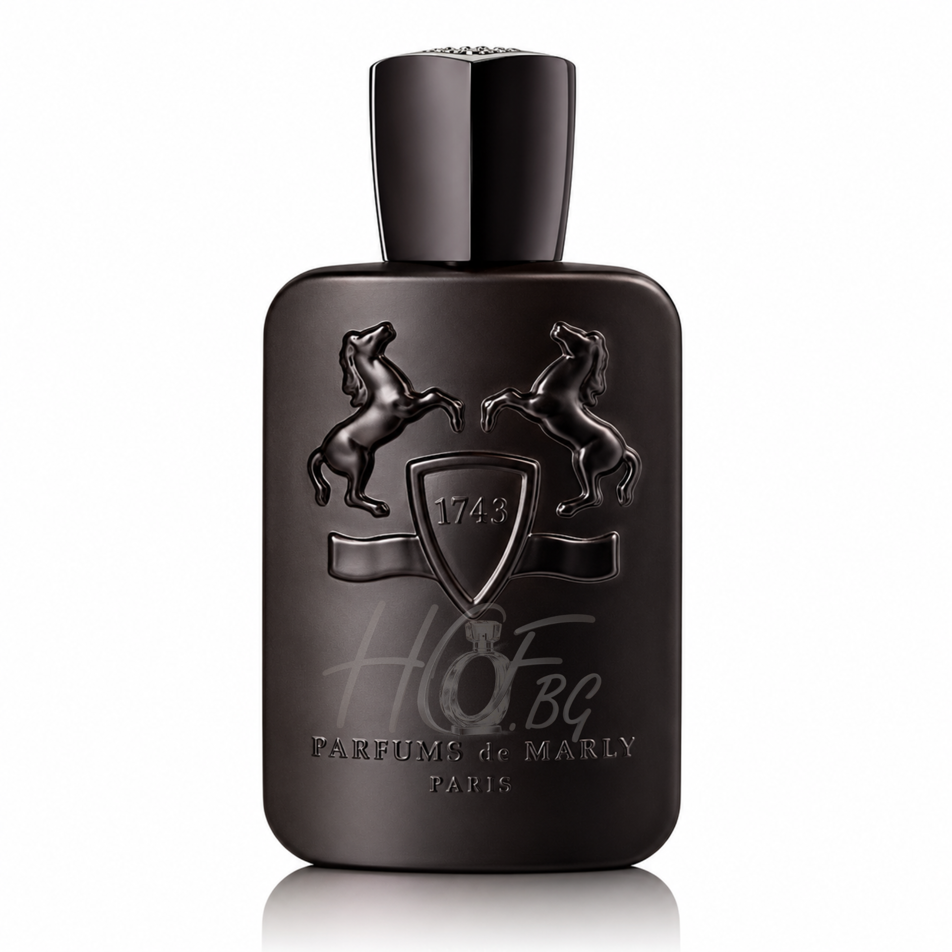 Парфумна вода за мъже Parfums De Marly Herod EDP, бутилка с изискана дизайн, изразяваща мъжка елегантност и стил.