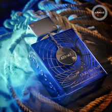 Мъжки парфюм Armaf Club De Nuit Blue Iconic EDP в стъклена бутилка, 105 мл, с елегантен дизайн.