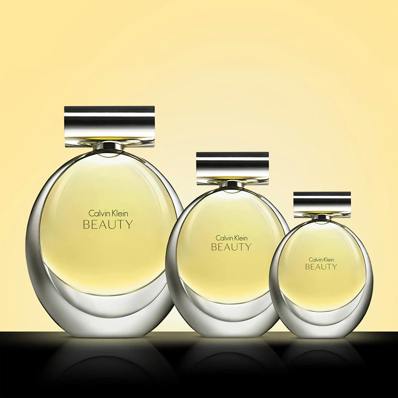 Женски парфюм Calvin Klein Beauty EDP в елегантна бутилка, излъчваща свежест и стил.