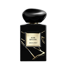 Giorgio Armani Prive Noir Kogane EDP парфюмна вода за унисекс, бутилка с изискана опаковка и златисти акценти.