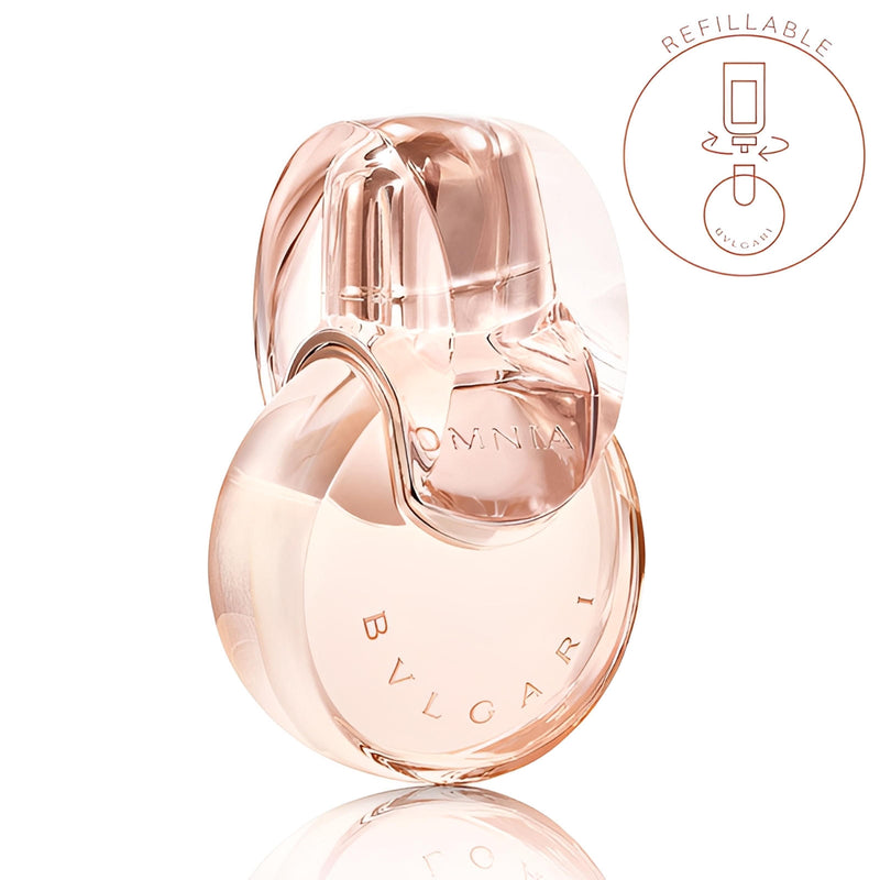 Парфюмна вода Bvlgari Omnia Crystalline EDP за жени, елегантен флакон с деликатен дизайн и свеж аромат.