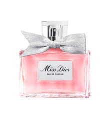 Дамски парфюм Dior Miss Dior EDP, изящна бутилка с деликатен аромат, подходящ за ежедневна и специална употреба.
