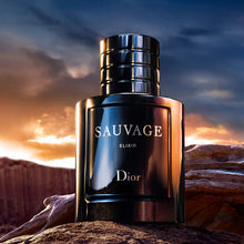ДИОР Sauvage Elixir EDP парфюмна вода за мъже, бутилка с елегантен дизайн и аромат в прозрачна опаковка.