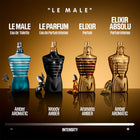 Парфюм за мъже Jean Paul Gaultier Le Male Elixir Absolu, флакон с изящен дизайн и тъмно златист цвят.