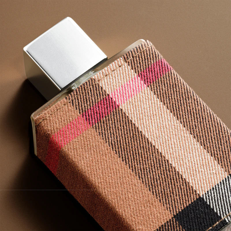 Тоалетна вода за мъже Burberry London for Men EDT, флакон с елегантен дизайн и ароматна композиция