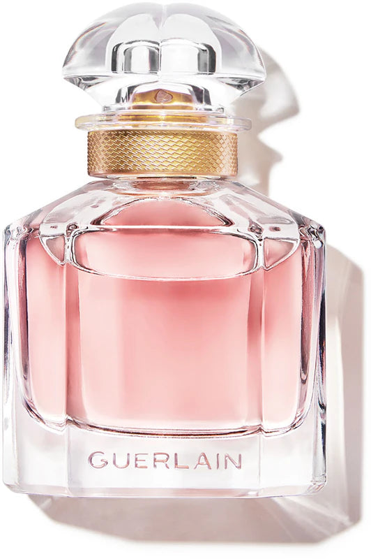 Парфюмна вода Guerlain Mon Guerlain за жени, изящен флакон с деликатен дизайн, излъчващ лукс и стил.