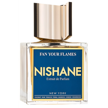 Унисекс парфюмен екстракт Fan Your Flames на Nishane, бутилка с изящен дизайн и ароматна концентрация.