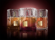 Lattafa Khamrah EDP парфюмна вода UNISEX, бутилка с елегантен дизайн, подходящ за мъже и жени.
