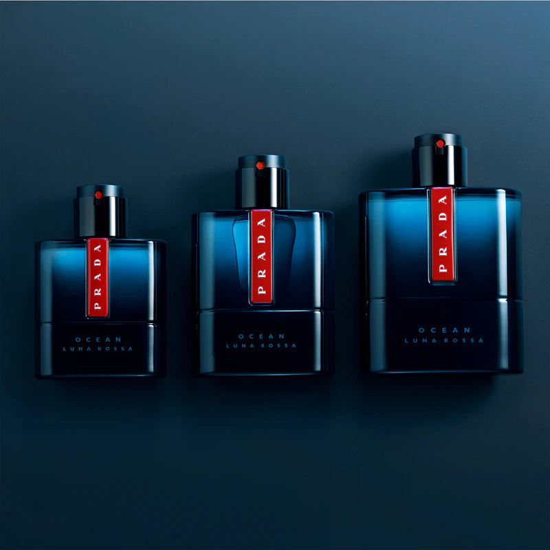 Продукт: Тоалетна вода за мъже Prada Luna Rossa Ocean EDT, флакон с морски нюанси и елегантен дизайн.