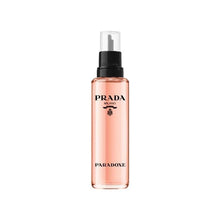 Парфюмна вода Prada Paradoxe EDP за жени, флакон с елегантен дизайн и ароматен букет.