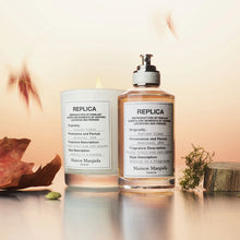 Унисекс парфюм Maison Margiela Replica Autumn Vibes EDT с есенни нотки и елегантен дизайн на флакона.