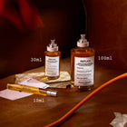 Унисекс парфюм Maison Margiela Replica Jazz Club EDT с флакон и елегантен дизайн, подходящ за мъже и жени.