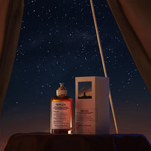 Унисекс парфюм Maison Margiela Replica Under The Stars EDT със зелени нотки и елегантна бутилка.