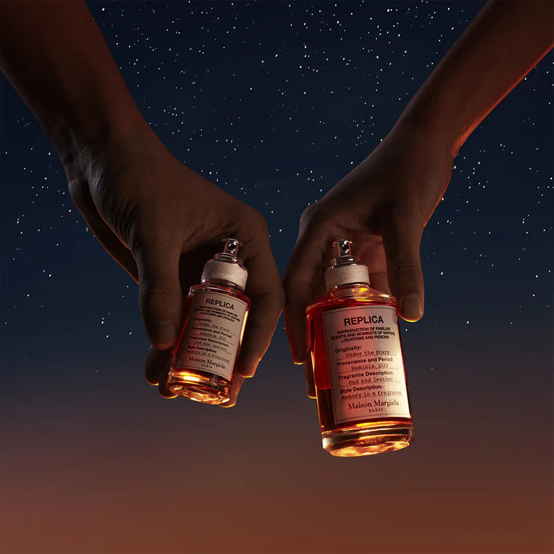 Унисекс парфюм Maison Margiela Replica Under The Stars EDT с елегантна бутилка и ароматни нотки на вечерно небе и звезди