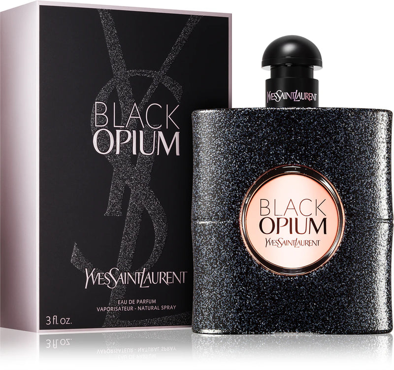 Парфюмна вода Black Opium EDP за жени от Saint Laurent, черна бутилка с елегантен дизайн и ароматни нотки.