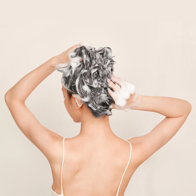 Шампоан Alfaparf Milano Semi Di Lino Scalp Rebalance за балансиране и почистване на скалпа, против пърхот, за здрава кожа.