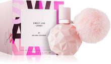 Парфюмна вода Ariana Grande Sweet Like Candy EDP за жени, бутилка с розов и бял дизайн, изразяваща сладък и женствен аромат