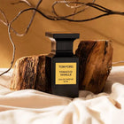 Тютюнева ванилия ЕДП парфюмна вода Tom Ford за мъже и жени, бутилка с изящен дизайн, аромат с тютюн и ванилия